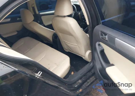 2017 Volkswagen Jetta 1.4T Se z USA, uszkodzony, nr VIN 3VWDB7AJ8HM252919